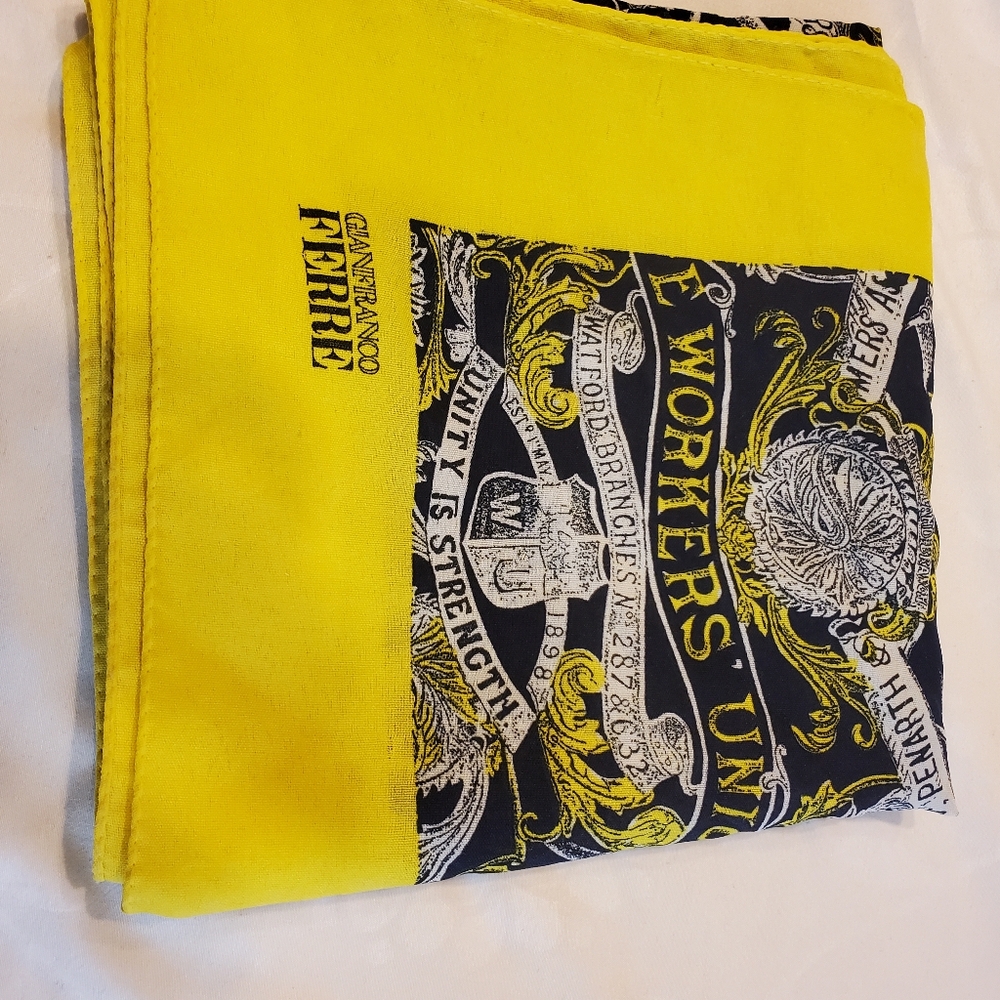 Gianfranco Ferre Workers Union Scarf - Picture 10 of 10